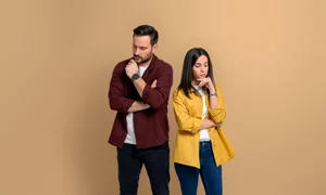 Ramaneti amici sau uitati unul de altul dupa separare  Sursa foto shutterstock 2289689669 jpg