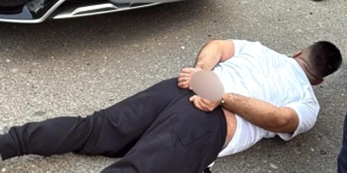 sofer urmarit in trafic si depistat cu permisul suspendat  politia romana jpeg