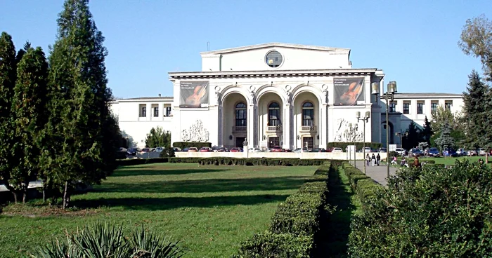 Opera Naţională Bucureşti FOTO Wikipedia.org