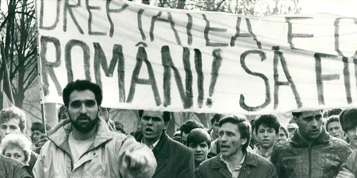 Revouţia din Decembrie 1989 Bucureşti Sursa Luigi Gageos / Autor Dragoş Cristescu