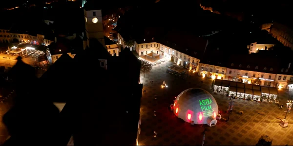 Festivalul Internațional de Film Documentar ASTRA din Piața Sfatului Sibiu Foto Captură video