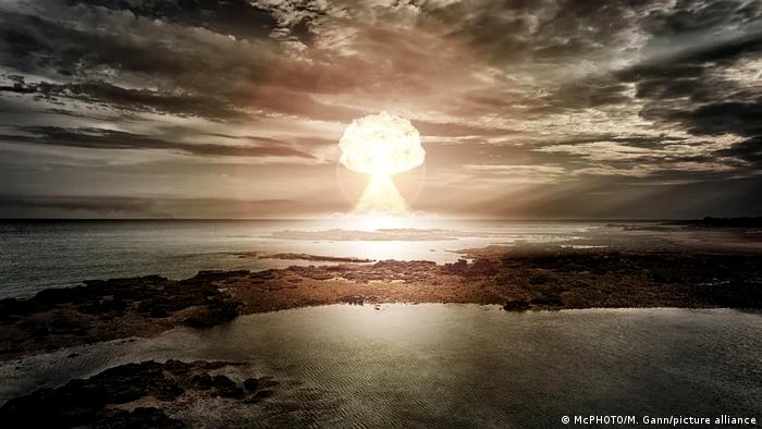Putin amenință că va folosi arme nucleare