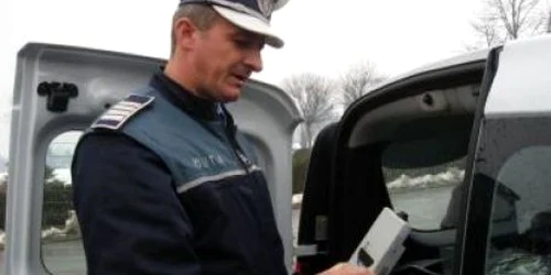 Cei doi şoferi aveau o alcoolemie de peste 0,86 mg/l în aerul expirat