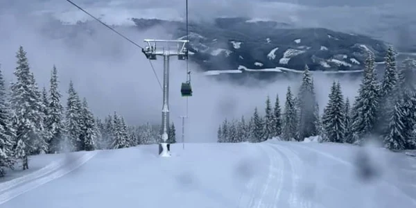 Imagini superbe de pe cel mai spectaculos domeniul schiabil din România - Transalpina - Vâlcea Foto Domeniul schiabil Transalpina Voineasa
