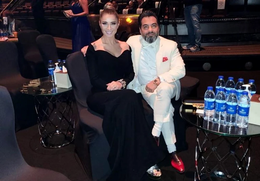 
    Anamaria Prodan, în Dubai, alături de Dr. Daniel Leo Garcia, fondatorul "Women's Empowerment Investment Forum"foto: Instagram  
