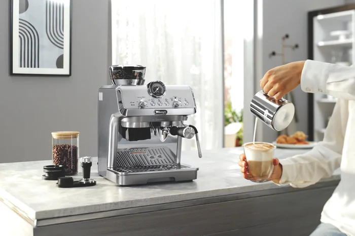 Espresor manual semi-automat Sursă The Good Guys jpg