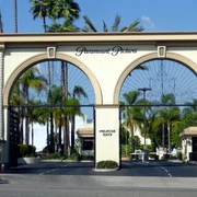 Sediul Paramount Pictures din Hollywood foto wikipedia png