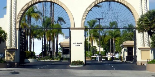 Sediul Paramount Pictures din Hollywood foto wikipedia png