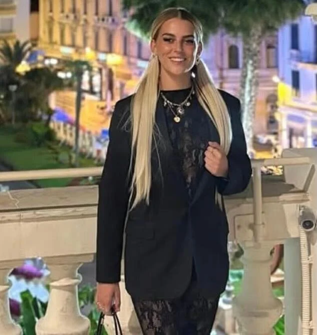 Femeia misterioasă cu cască de la Crans-Montana a fost identificată: nu trebuia să fie la bar în noaptea tragediei