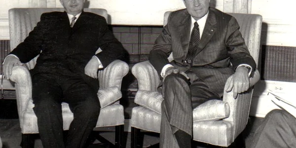 Nicolae Ceausescu si Richard Nixon in 1970 la Casa Alba foto Fototeca online a comunismului romanesc jpg