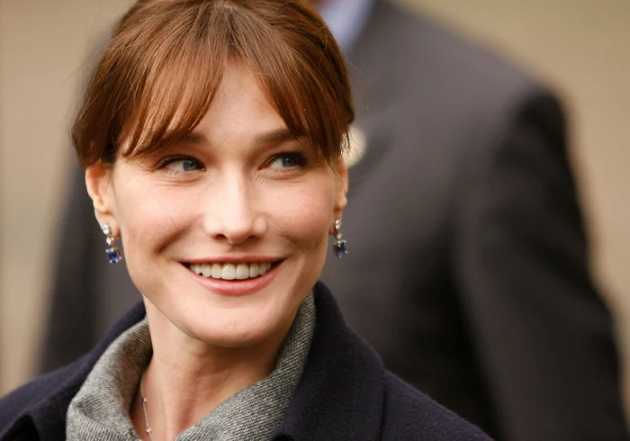 Carla Bruni (48 de ani)