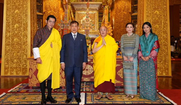 Regele Thailandei și Regina Thailandei în vizită la Regele Jigme Khesar al Bhutanului și Regina Jetsun Pema a Bhutanului FOTO Casa Regală a Bhutanului (1) jpg