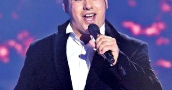 Solistul Costel Busuioc şi-a anulat concertul din municipiul Roman