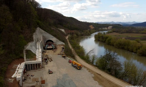 Tuneluri feroviare pe valea Mureșului Foto Daniel Guță ADEVĂRUL (21) JPG