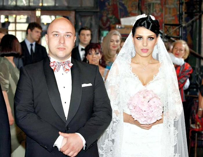 Tortul miresei a fost unul spectaculos pentru că a fost „o invenţie" de a Soranei (29 de ani)