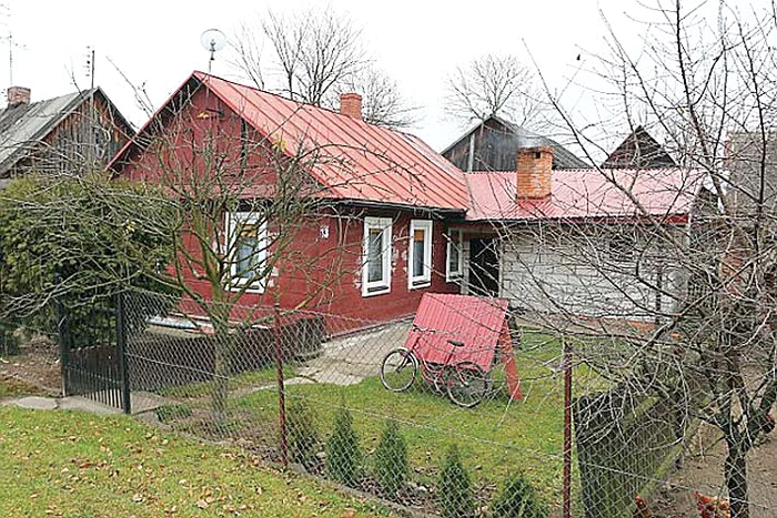 A fost găsită la ea acasă lângă sobă