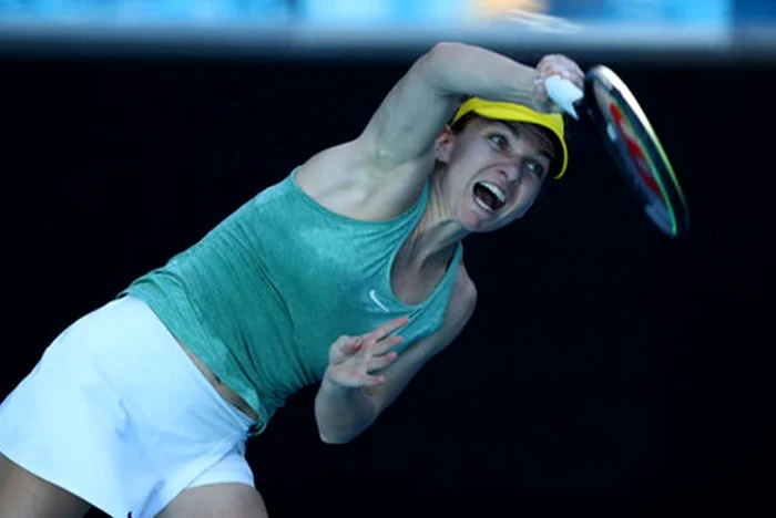 
    Simona Halep la serviciuFoto: Guliver/ GettyImages  