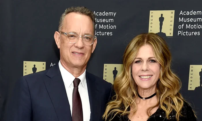 tom hanks si sotiaa