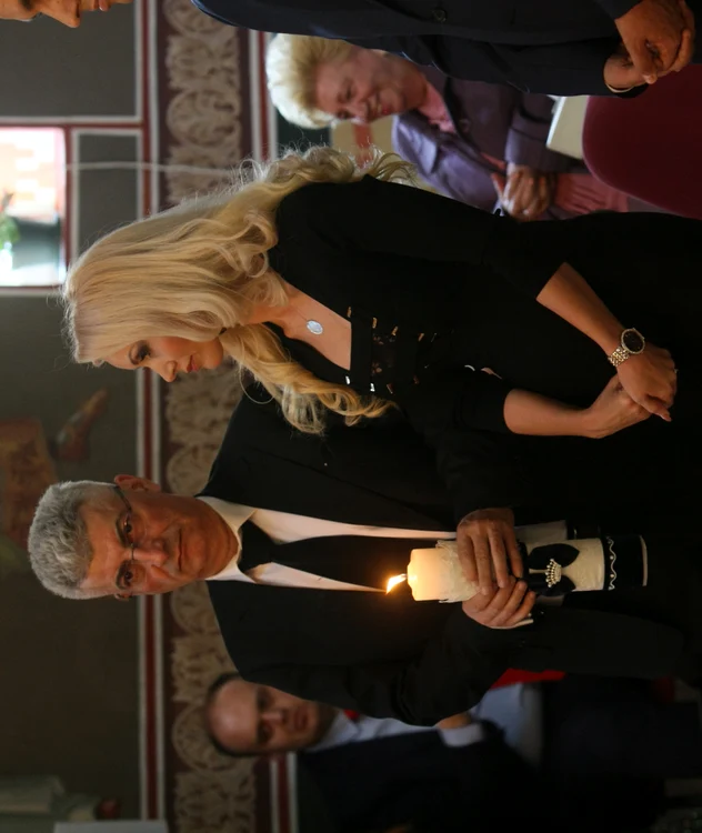
    Silviu Prigoană şi Mihaela au năşit un băieţel alături de cuplul Oana Turcu şi Cristi Brancufoto: Dorin Constanda  