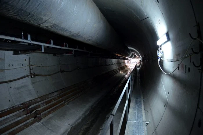 Tunelurile magistralei 5, din staţia Academia Militară, capătă formă. FOTO Metrorex