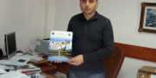 Ion Didoiu, secretatul Primariei Calimanesti, promoveaza statiunea la targurile internationale
