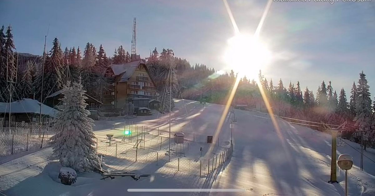 Stațiunea montană din 1970, unde în anii trecuți se adunau mii de turiști, a rămas pustie. Motivul „banal” care i-a făcut pe oameni să stea departe