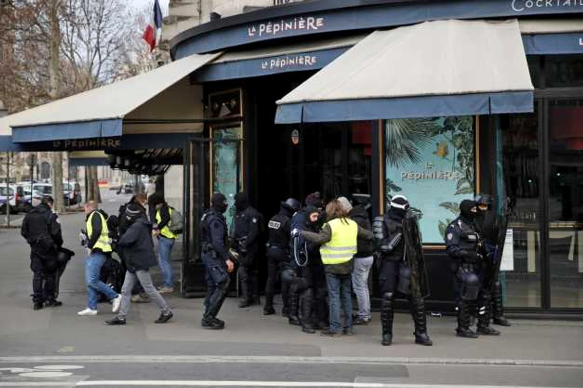 Protest Vestele Galbene - Paris / FOTO EPA - EFE / 8 dec 2018