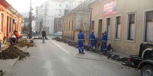 Strada Bistricioarei este în lucru de miercuri dimineata