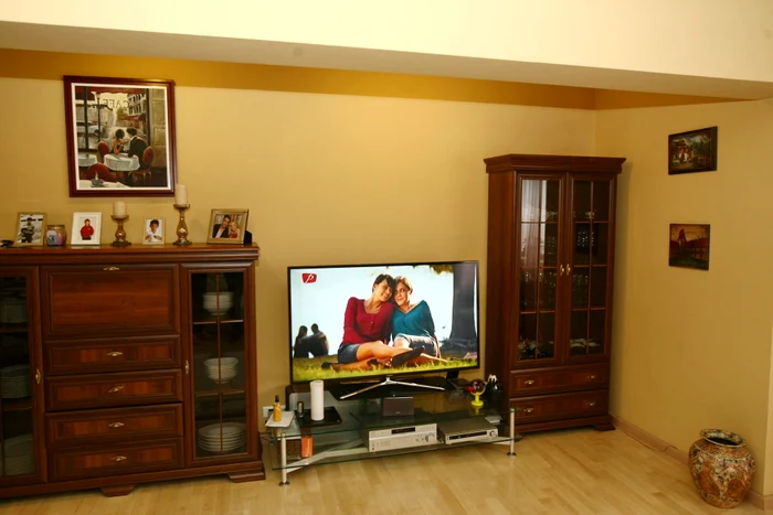 Apartamentul din strada Ion Brezoianu are o suprafaţă generoasă