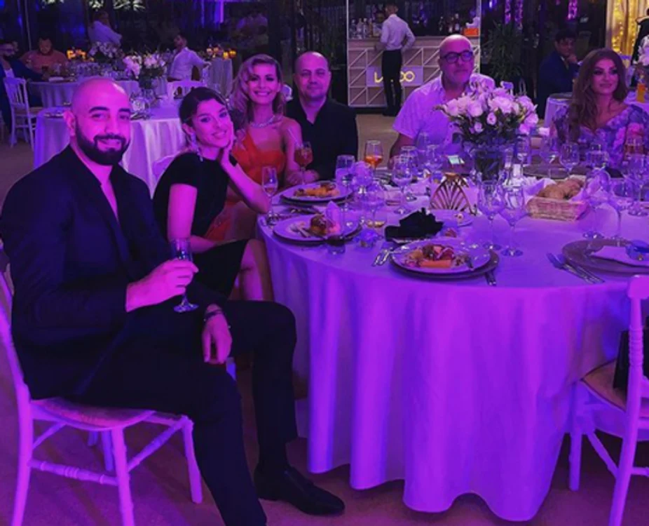 Tortul a fost de poveste: o inimă roșie, imensăfoto: Instagram