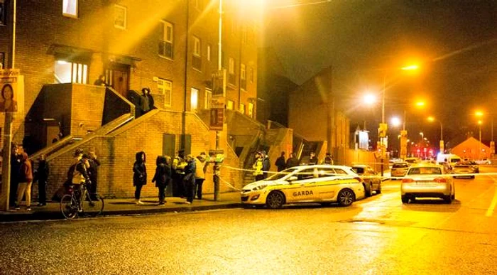 Atacatorii, deghizați în uniformele forțelor de ordin, au pătruns în Hotel Residency pentru a-l asasina pe David Byrnie.Foto Independent.IE