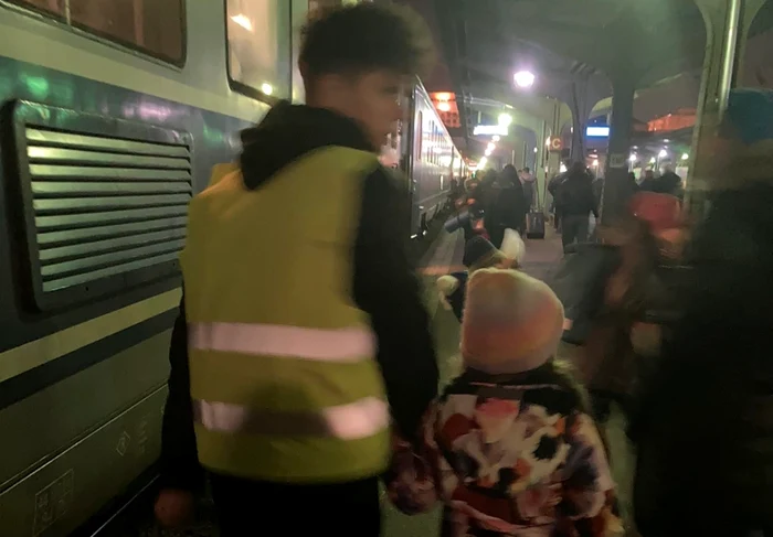 Andrei, voluntarul din Gara de Nord
