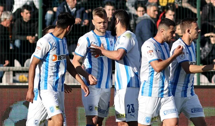 Bucuria oltenilor după victoria de la Pitești (FOTO: Sportpictures)