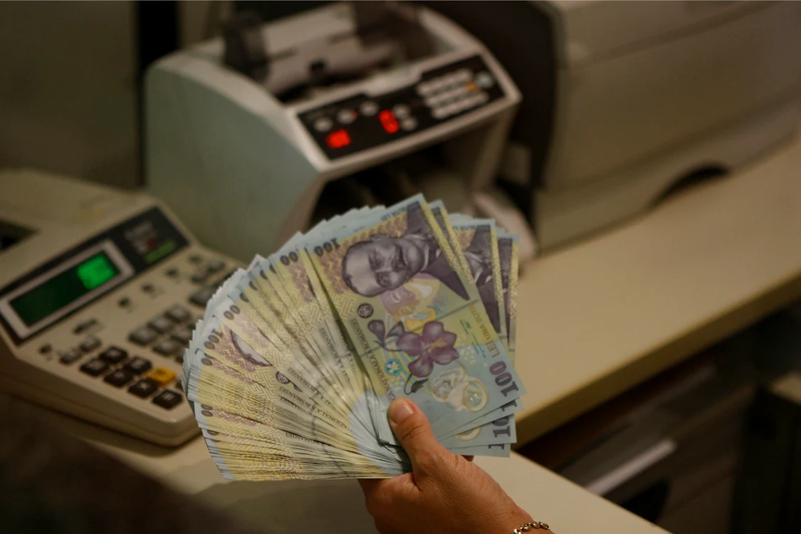 Dările către Stat mai pot fi achitate până la 21 decembrie FOTO Adevărul