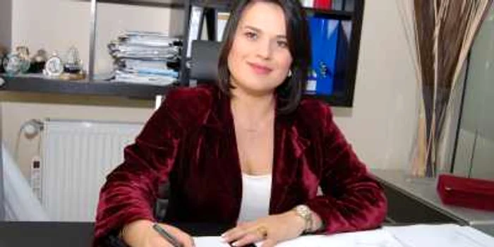 Nicoleta Ploscaru, candidata PP-DD Constanţa la Colegiul 10 Camera Deputaţilor FOTO PP-DD