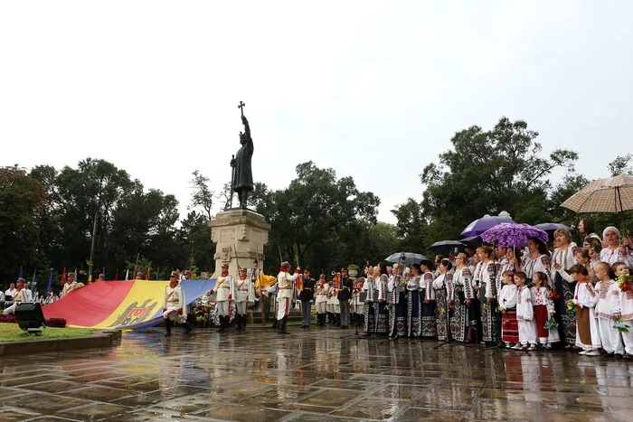 Monumentul domnitorului Ştefan cel Mare din Chişinău. FOTO Adevărul