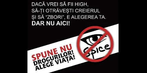 Aceste afişe au fost împrăştiate azi-noapte în Club S