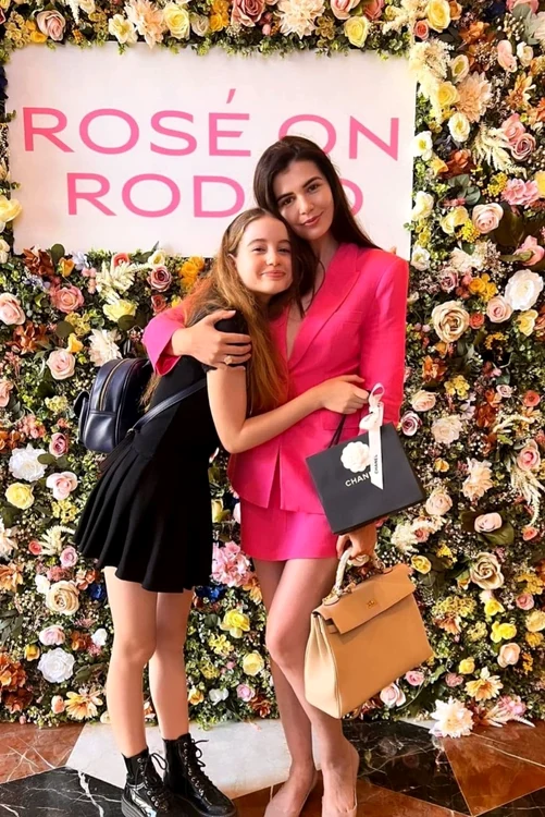 Monica Gabor, impreuna cu Irina Columbeanu si Antony, fiul lui Mr Pink, in Los Angeles Instagram (5) jpg