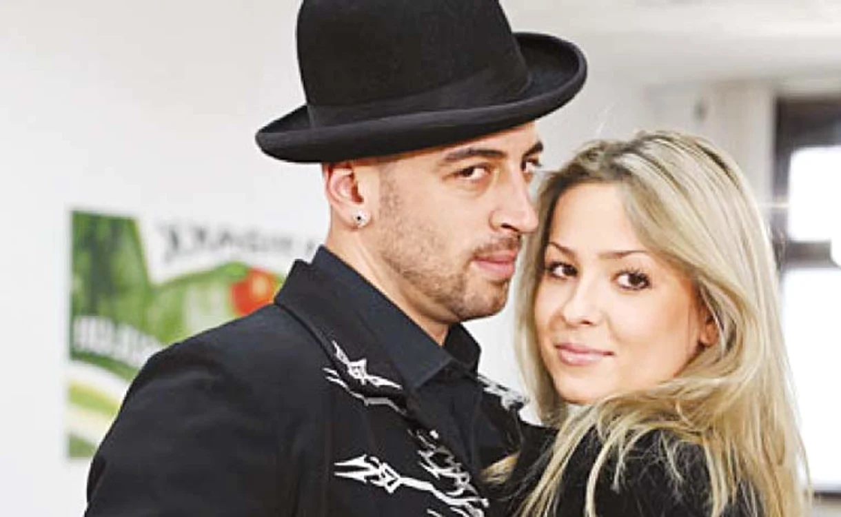 
    CRBL şi Elena s-au cunoscut la ”Dansez pentru tine” (PRO TV)  