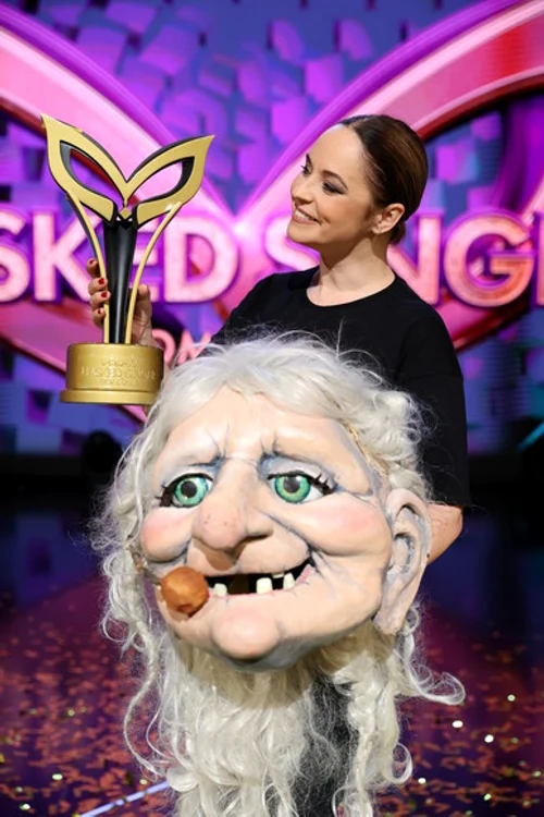 
    Andreea Marin a câștigat sezonul 2 Masked Singer RomâniaFoto: PRO Tv  
