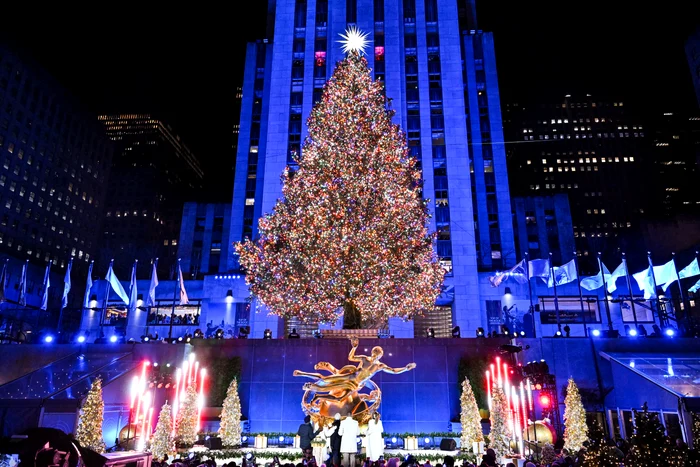 Bradul de Crăciun de la Rockefeller Center a fost aprins miercuri (Foto: Profimedia)
