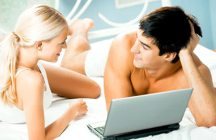 
    Anorgasmia, ejacularea precoce, lipsa erecţiei, lipsa ejacularii sunt tulbururări sexuale pe care le poate aduce dependenţa de pornografiefoto: 123RF  