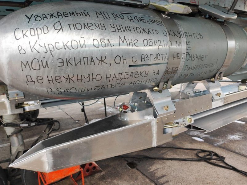   Piloții ruși îi lasă lui Putin un avertisment de rău augur pe o bombă lansată în Kursk