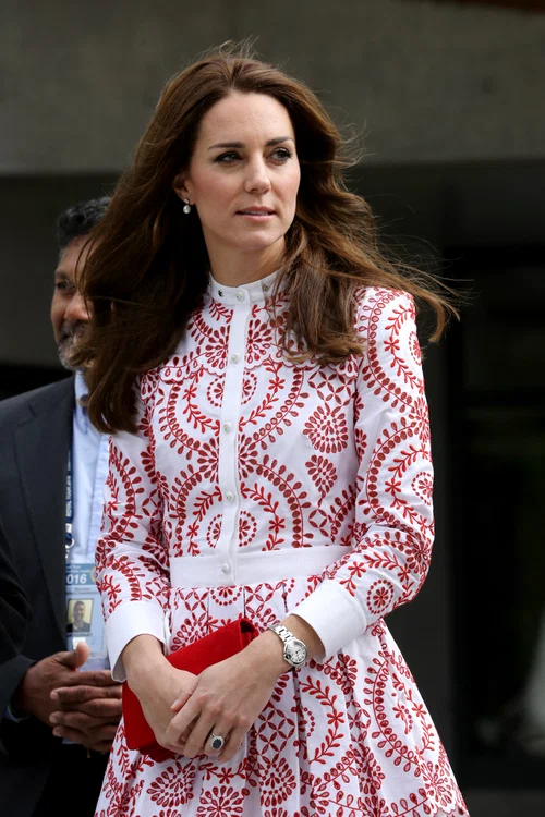 KAte Middleton a purtat o rochie realizată de designerul Alexander McQueen