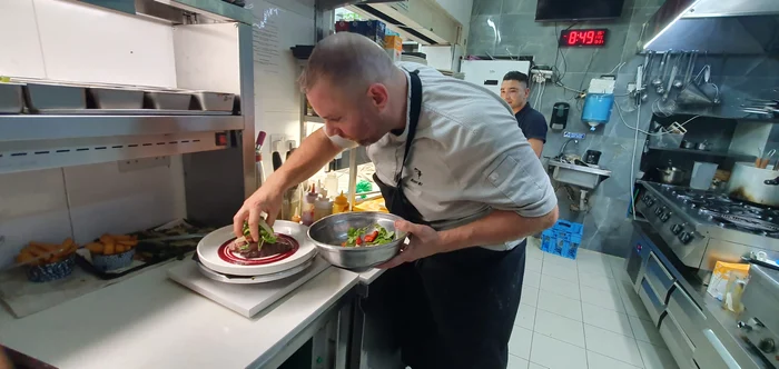 Chef Robert Cassar în acțiune