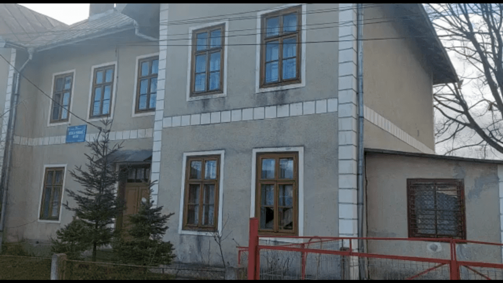 Singura grădiniță cu risc seismic din Suceava, evacuată. Copiii din Deleni vor fi relocați FOTO VIDEO 