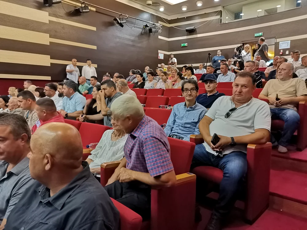 Întâlnirea cu activul AUR Slatina a avut loc vineri, 26 iunie 2026 FOTO: A.M.