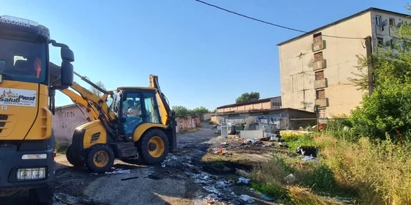 blocul fantoma din hunedoara foto rimaria hunedoara