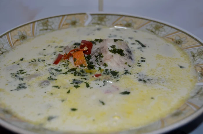 Ciorbă de peşte