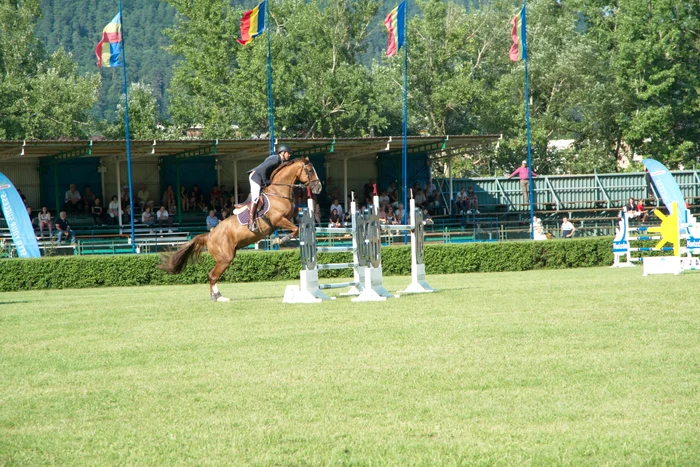 Competiții hipice au loc la Piatra Neamț de peste trei decenii FOTO Baza Hipică
